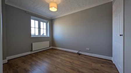 4 bedroom detached house to rent - Photo 5