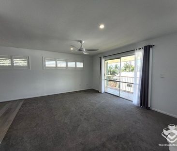 Spacious family home on large block! - Photo 2