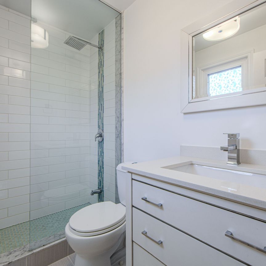 For Lease - 1020 Roxborough Drive, Oakville, Ontario - Photo 1