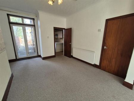 2 bedroom property to rent - Photo 4