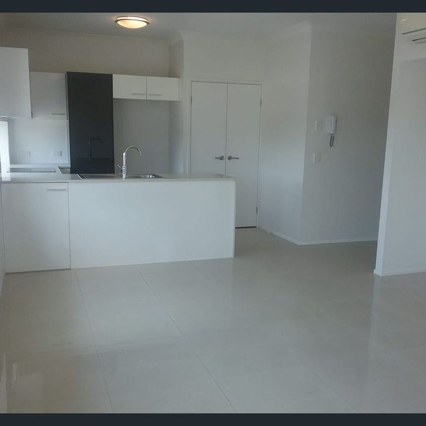 1x Bedroom Apartment, quiet area near Broadwater. - Photo 1