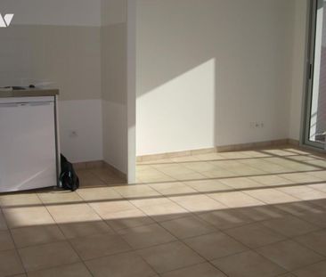 Loue Appartement REZE PONT ROUSSEAU T1 33 m2 = balcon 17 m2 - box f... - Photo 6