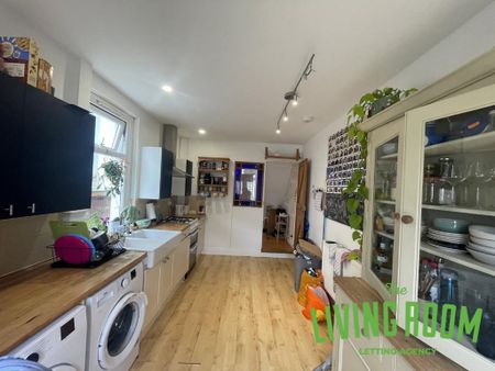 3 bedroom house to rent - Photo 3