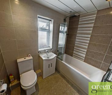 3 bedroom terraced house to rent - Photo 6