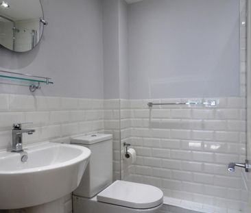 1 bedroom ground floor flat to rent - Photo 4