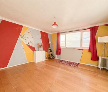 Marina, St. Leonards, TN38 0BU - Photo 3