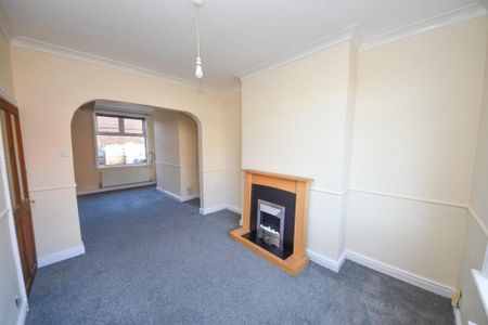 2 bedroom terraced house to rent - Photo 2