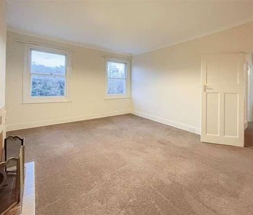 Upperton Gardens, Eastbourne, BN21 - Photo 3