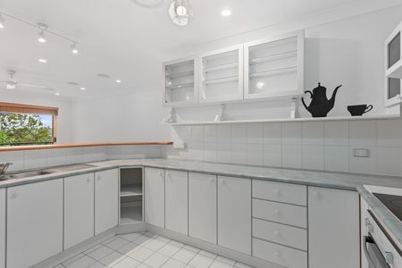 8/54 Cintra Road, Bowen Hills QLD 4006 - Apartment For Rent - $765 | Domain - Photo 2