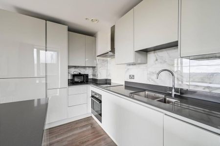 2 Bed Flat, Heritage Tower, E14 - Photo 3