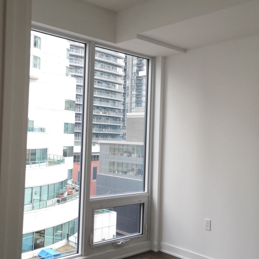 For Lease - 125 Blue Jays Way Unit# 1807, Toronto, Ontario - Photo 1