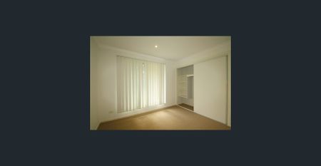 SPACIOUS TWO BEDROOM HOME WITH GRANNY FLAT DOWNSTAIRS - Photo 2