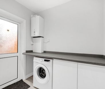 2 bedroom Flat To Let Total Size: 689 SQ FT - Photo 6