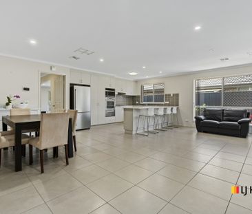 Modern Family Living in a Well Connected Suburb - Photo 5