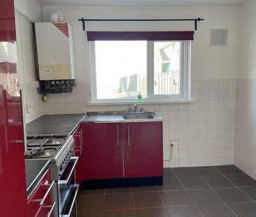 2 bedroom ground floor flat to rent - Photo 5