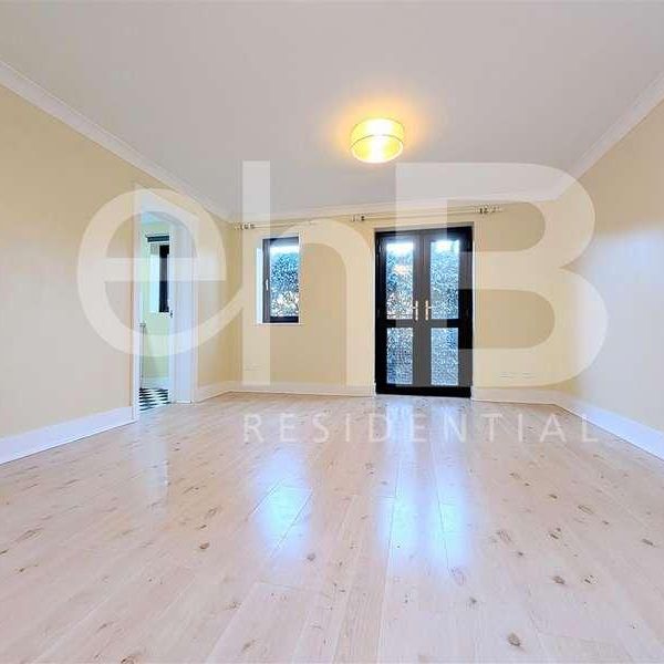 The Locks Leamington Spa, CV31 - Photo 1