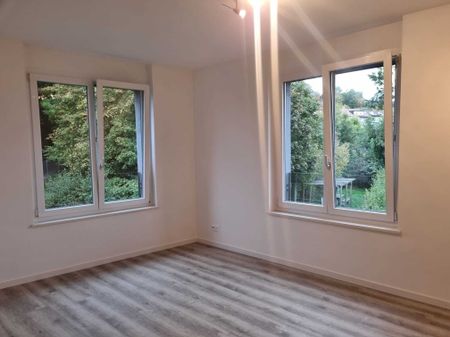 Luxurious 4.5-room apartment with view of the lake and the Alps - Photo 4