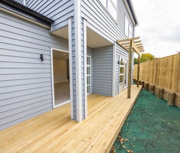 Brand New Designer Quality Home - Photo 5