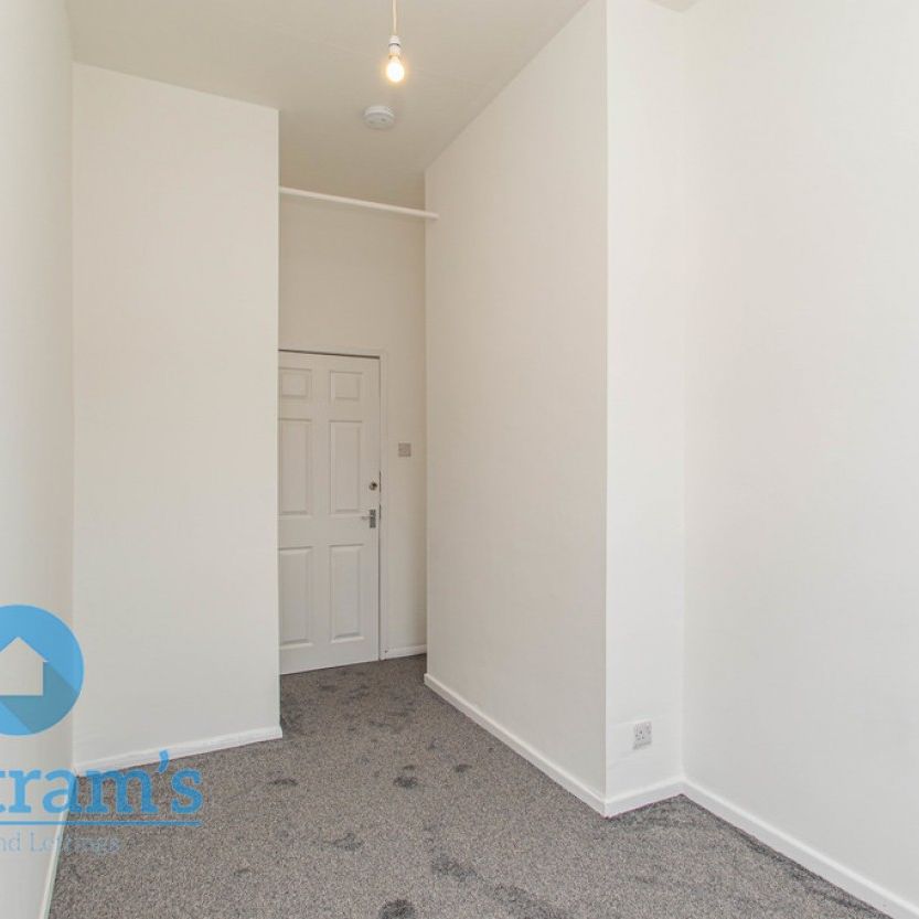 3 bed Apartment for Rent - Photo 1