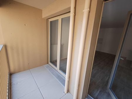 location Appartement T4 DE 76.9m² À BOBIGNY - Photo 4