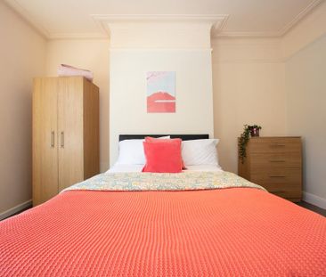 4 bedroom terraced house to rent - Photo 4