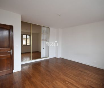 Location Appartement 3 pièces 75m² ST LO 50000 - Photo 3