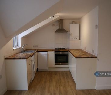 2 bedroom flat to rent - Photo 1