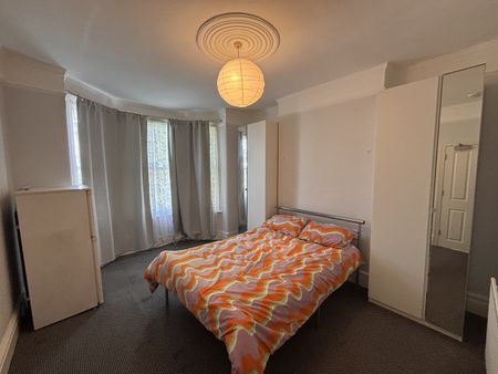 Room in a Shared House, Furness Road, NW10 - Photo 2