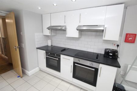 7 bedroom house to rent - Photo 5