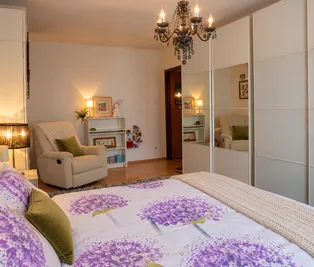 Vollständig möblierte Designwohnung im Klimapioniergebiet Alliiertenviertel - Photo 2