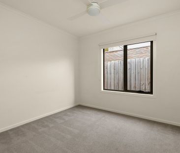 LARGE TWO BEDROOM TOWNHOUSE - Photo 3