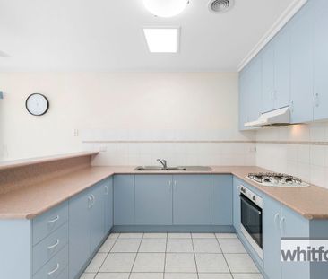 Three Bedroom Home In Ever Popular HAMLYN HEIGHTS! - Photo 3