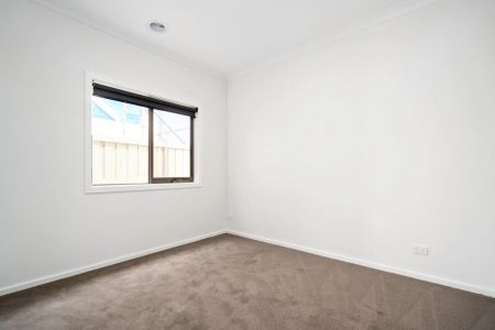 Low-Maintenance Family Home in Prime Location - Photo 3