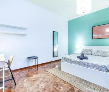Room in a shared 8-bedroom apartment for rent in la Dreta de l'Eixample, only females. - Photo 6