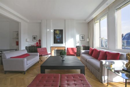 Appartement à louer rue de Lisbonne, Paris 8ème - Photo 2