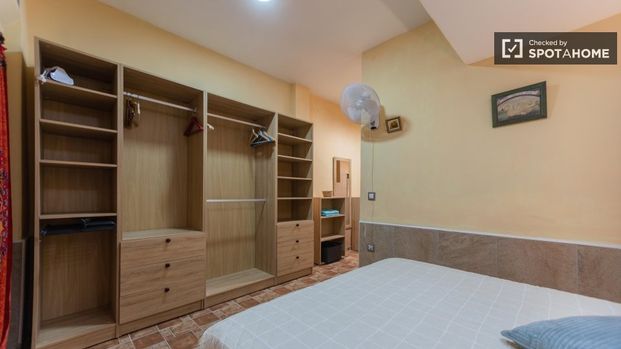 valencia, Valencian Community 46011 - Photo 1