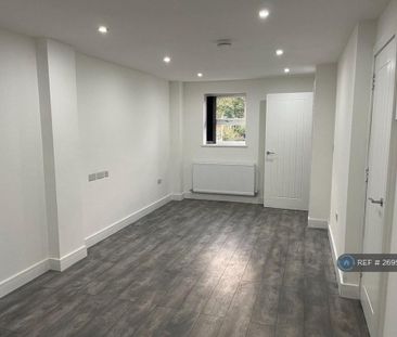 2 bedroom end of terrace house to rent - Photo 2