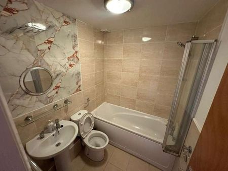 Honeysuckle Gardens, Walthamstow, E17 - Photo 5