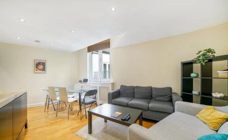 3 bedroom detached house to rent - Photo 4