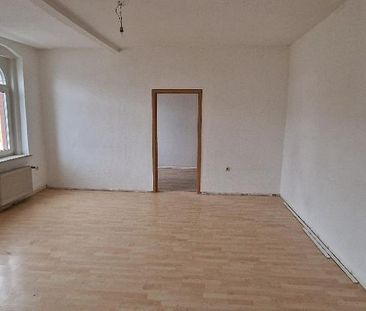 3 Raum DG Wohnung in verkehrsgünstiger Lage frei ab dem 01.03.2026 - Photo 1