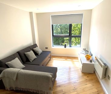 2 Bed Flat, Amisha Court, SE1 - Photo 1