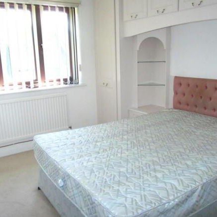 4 bedroom detached house to rent - Photo 1