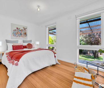 Charming Family Home in Dandenong North - Photo 3