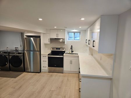 For Lease - 2168 Denise Road, Mississauga, Ontario - Photo 2