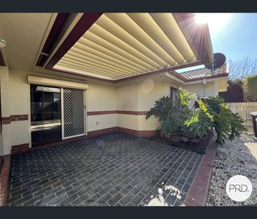 16 Stonehaven Circuit, Queanbeyan East, NSW 2620 - Photo 4