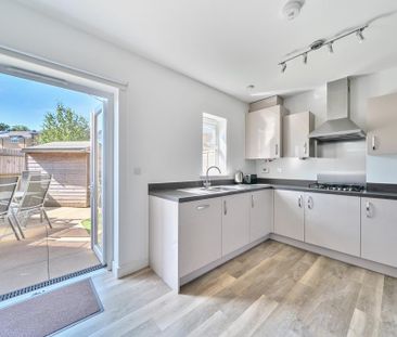 3 bedroom terraced house to rent - Photo 5