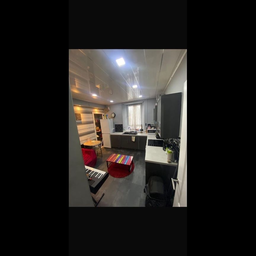 1 Bed Flat, Menzies Road, AB11 - Photo 1