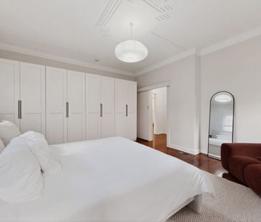 Flexible living with two-bedroom option in prime Elsternwick pocket - Photo 4