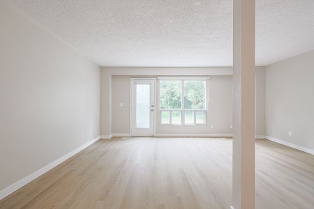 For Lease - 560 Waverly Street Unit# 29, Oshawa, Ontario - Photo 5