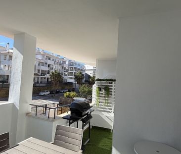 2 Bedroom Apartment For Rent in Manilva, Málaga - Photo 5